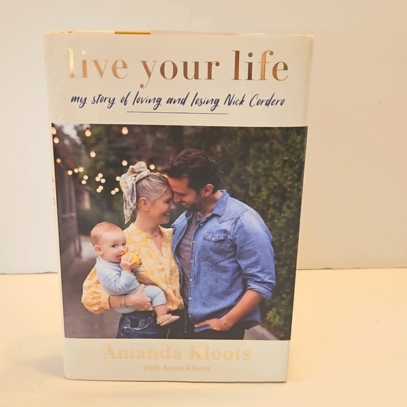 Live Your Life. Amanda Kloots,my story of loving and losing Nick Cordero Book - Picture 3 of 17